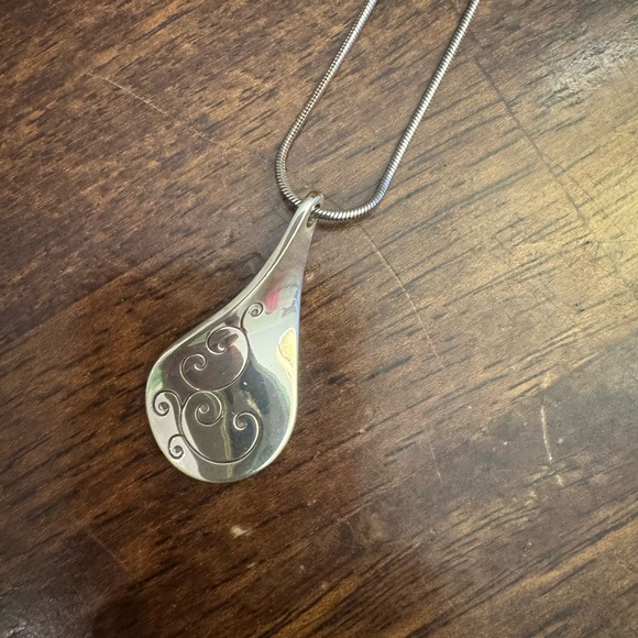 Authentic Brighton Silver Teardrop Necklace - Picture 2 of 4